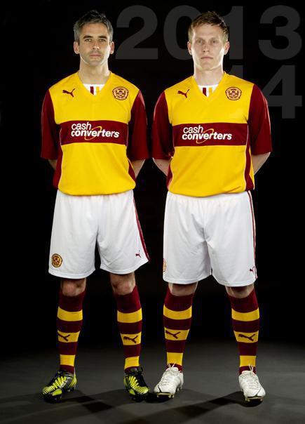 <div>Motherwell (İç saha)</div>