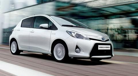 Hibrit teknolojisinin lideri Toyota, erişilebilir yeni hibrit modeli Yaris Hybrid’i pazara sunmaya hazırlanıyor. Toyota’nın Yaris Hybrid ile Türk halkına yakınlaştırmayı amaçladığı hibrit teknolojisi, dünyanın en çok tercih edilen çevreci teknolojisi olarak dikkat çekiyor. 