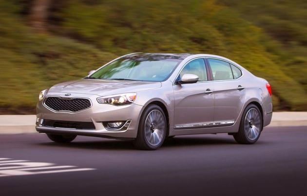 <p><strong>Kia</strong><br />Nisan 2013'te satılan otomobil sayısı: 1294<br />Nisan 2014'te satılan otomobil sayısı: 733</p>