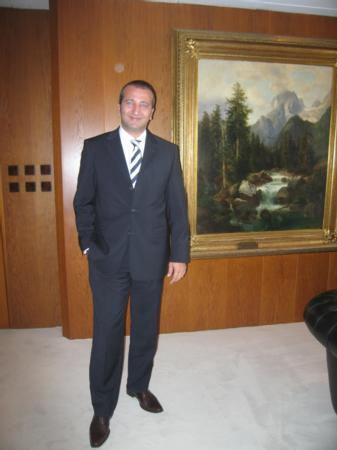 Erkut Soyak İTÜ inşaat mühendisliğini bitirdi.