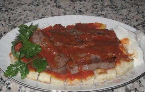 <p>İskender kebap</p>
