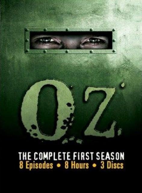 22- Oz: HBO kanalında 1997-2003 yılları arasında yayınlanmış hapishane konulu dizi. Toplam 6 sezon sürmüş olan dizi, kısaca OZ denilen Oswald State Correctional Facility adlı bir Amerikan hapishanesinde geçen olayları anlatıyor.