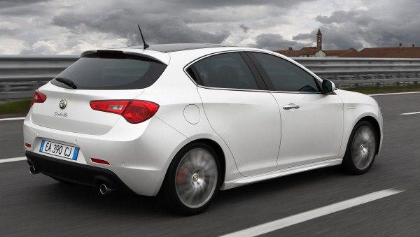 <p>Koç Fiat Kredi kanalıyla yürütülen kampanya kapsamında, Alfa Romeo Giulietta modeline sahip olmak isteyen otomobil tutkunlarına 30.000 TL için 24 ay vadeli %0,81 faizli kredi imkânı sunulurken, müşteriler MiTo modelinde 2.000 TL takas indiriminden faydalanıyor.</p>