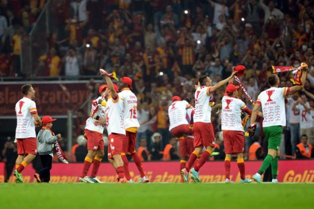 Galatasaray'ın Sivasspor galibiyetinden sonra 19. şampiyonluğunu ilan etmesi, dünya basınında da geniş yankı uyandırdı.