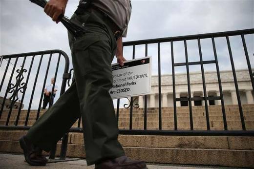 <p><strong>Milli parklar:</strong> 'Kepenk kapatma' milli parkları da etkileyecek. Kapalı kalacak olan milli parkların g&uuml;venliği i&ccedil;in gerekli t&uuml;m &ouml;nlemler aşındı.</p>