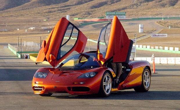 <p>McLaren F1 $970,000 dolar</p>