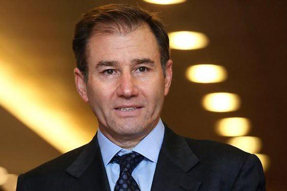 Gary Fegel: Fegel 39 yaşında ve 1 milyar dolarlık bir servete sahip.