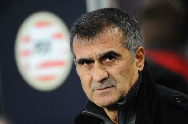 <p><strong>G&Uuml;NEŞ DOĞDU</strong><br /><span style="line-height: 13pt;">Beşiktaş Futbol Direkt&ouml;r&uuml; &Ouml;nder &Ouml;zen, yabancı hocalarla g&ouml;r&uuml;şmek i&ccedil;in Avrupa turuna &ccedil;ıkarken Kartal'ın patronu, "Eğer yabancı olmazsa benim g&ouml;nl&uuml;mden ge&ccedil;en isim Şenol G&uuml;neş. Kariyeri ve karakteri ortada" dedi. (HABER T&Uuml;RK SPOR)</span></p>