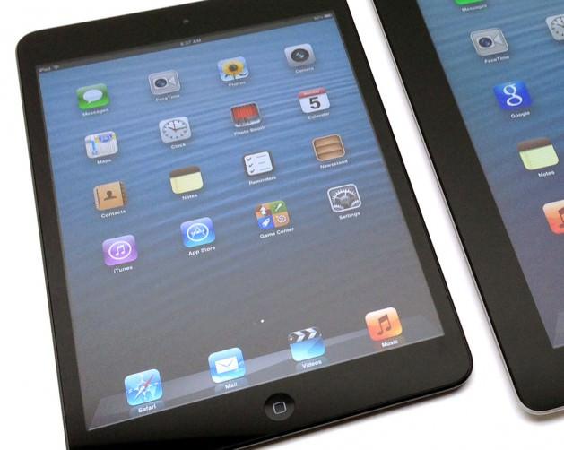 iPad Mini, yeni iPad'de olduğu gibi çift çekirdekli 1 Ghz A5 çip kullanıyor. 7.9 inçlik ekran genişliği bulunan cihazın çözünürlüğü 1024x768.Arka yüzdeki iSight kamera 5 megapiksel çözünürlüğe sahip ve 1080p çözünürlükte video kayıt yapabiliyor.