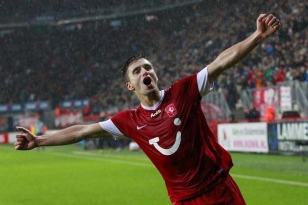 80.FC Twente Enschede Hollanda 1.401,5