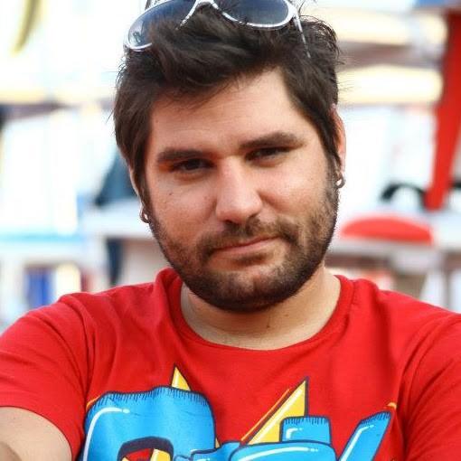 <p><strong>Ceyhun Fersoy</strong><br />Buyuk fenerbahceli ve buyuk usta selcuk yulayi kaybettik..mekanin cennet olsun,kalanlara sabir versin,cok cok uzgunum</p>