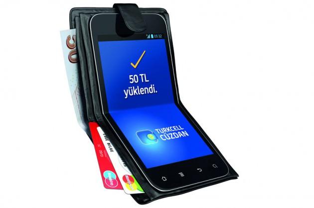 <p>Sadece limiti dahilinde ve tek seferde 35TL’yi aşmayacak temassız ödemeleriniz için kullanabilirsiniz. Turkcell Cüzdan veya Avea Cüzdan’a ekleyeceğiniz kartlardan tek farkı yeni bir kredi kartı olarak tahsis edilmeleridir. Eğer yeni bir kredi kartı istemiyorsanız bu kartlar için başvuru yapmanıza gerek yok.</p>