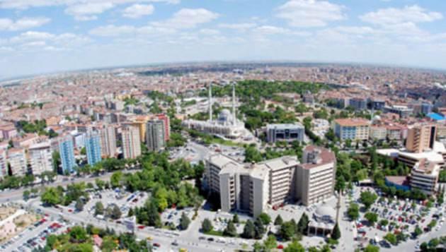<p>KONYA</p>
<p> </p>
<p>AK Parti'nin liderliği Konya'da da devam etti. Bin 401 seçmeni bulanan Konya'da bin 400 denek üzerinde yapılan araştırmada deneklerin yüzde 65 oyunu alan AK Parti'den sonra MHP yüzde 15 oy aldı, deneklerin yüzde 4'ü CHP'ye oy verdi.</p>