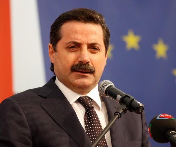 <p>Çalışma ve Sosyal Güvenlik Bakanı Faruk Çelik- Bursaspor</p>