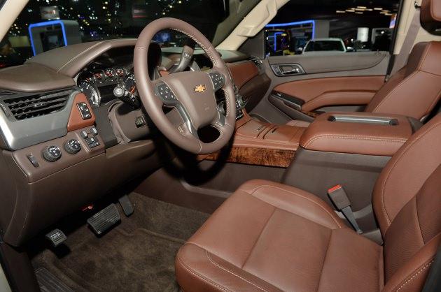 <p>2015 Chevrolet Suburban</p>