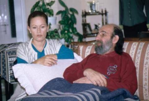 <p>Bizimkiler - Sarhoş Cemil</p>