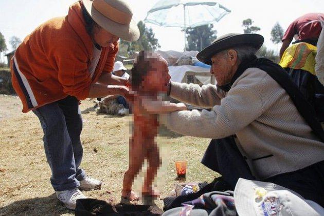 <p>&Ccedil;ocuklarının sağlıklı olmalarına isteyen aileler onlar i&ccedil;in koyun ve evcil hayvanları &ouml;ld&uuml;r&uuml;yorlar.</p>
<div class="paylas_btns">&nbsp;</div>