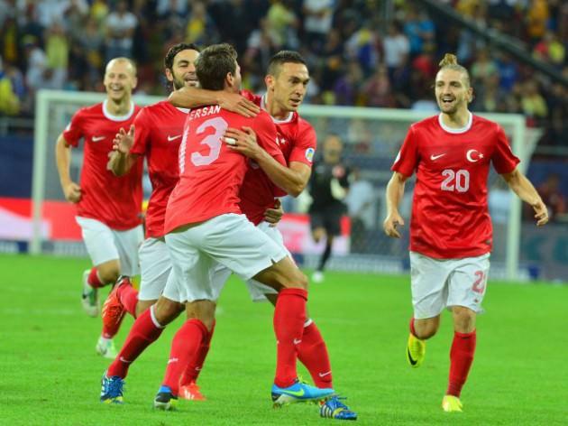 <p>@EnesGlsy<br />Fatih terim gibi &ouml;ğretmenim olsun lys t&uuml;rkiye 1. olurum...</p>