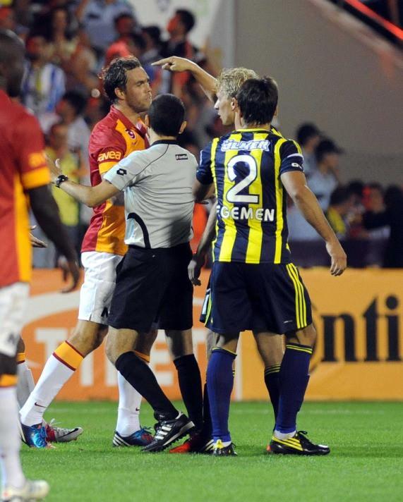 Cuneyt cakir iki asistle macin adami secilmistir... Görev Tamamlanmıştır ! Teşekkürler Cüneyt Çakır...