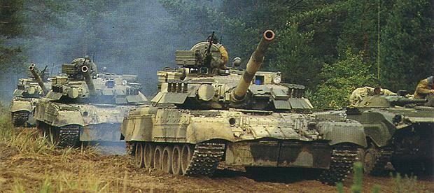 <p><strong>Rusya</strong><br />
Dünyanın en geniş sınırlarına sahip ülkesi olan Rusya, aynı zamanda dünyanın en fazla sayıda tankına da ev sahipliği yapar</p>