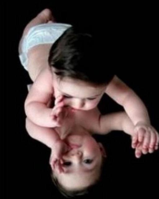 <p>Kazakistan'da 7 yaşındaki bir erkek &ccedil;ocuğun karnında ikizi bulundu.</p>