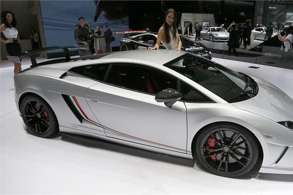 <p>Lamborghini</p>