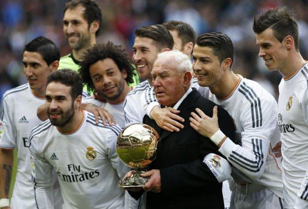 <p><strong><span id="title" class="title">1. Real Madrid</span></strong></p>
<p id="summary">Dokuz yıldır lider olan Real Madrid, 519 milyon Euro&rsquo;luk rekor ile bu yıl da birinci sırada yer aldı.</p>