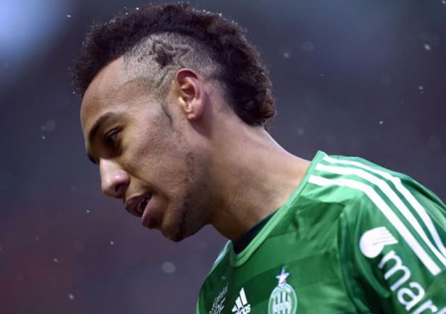 18 Haziran 1989 yılında bir Afrika &uuml;lkesi olan Gabon'da doğan Aubameyang, 2007 yılında Milan'ın gen&ccedil; takımına katıldı.