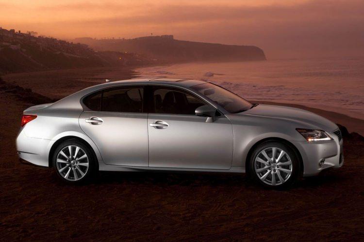 <p><span style="color:#FFA07A"><strong>PREMİUM SEDAN SINIFI</strong></span></p>
