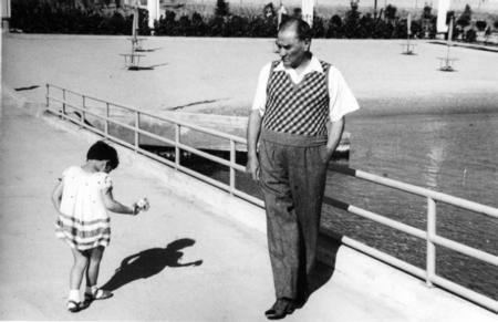 <p>Atatürk'ün kızı Ülkü Adatepe</p>