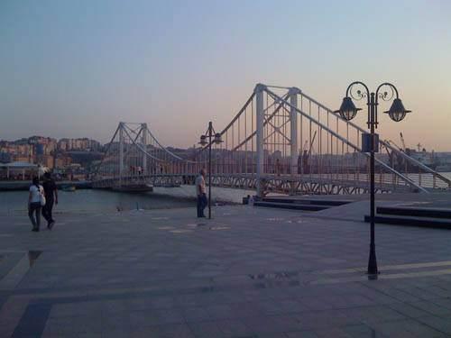 <p>Bandırma Nüfusu: 120.753 Bağlı olduğu il: Balıkesir</p>