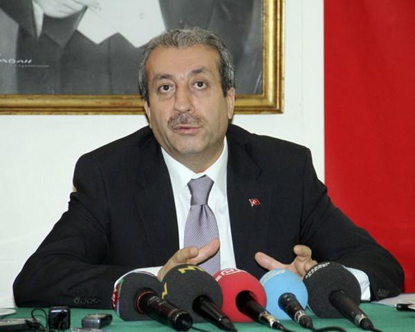<p>Gıda Tarım ve Hayvancılık Bakanı Mehdi Eker- Diyarbakırspor</p>