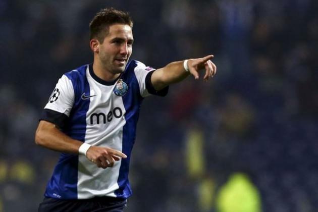 76-Joao Moutinho