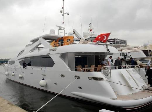 Fuarda ilgi çeken diğer tekneler ve fotoğraflar şöyle...