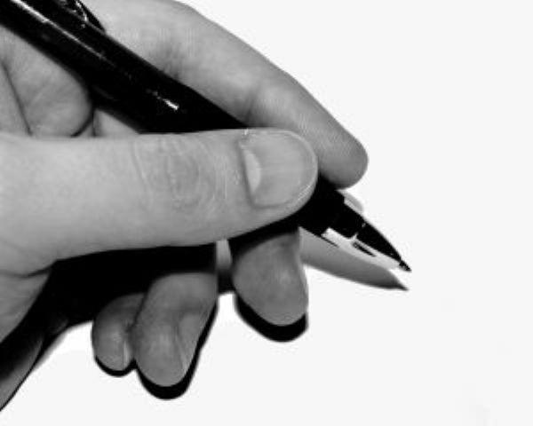 "Solaklar daha mı zeki?" Şimdiye kadarki bilimsel araştırmalar, solakların sağ elini kullananlardan daha yaratıcı ya da zeki olduğunu göstermedi.