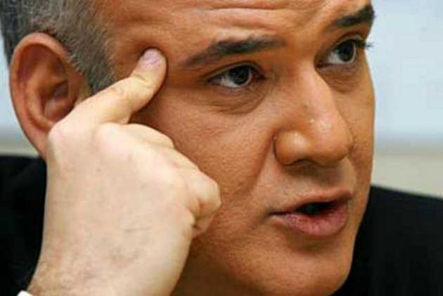 <p>AHMET ÇAKAR "Ben ona dırdırın kralını yaparım, ama lisanına hakim değilim." (Ahmet Çakar, Lucescu'ya çatarken)</p>