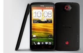 HTC One X+ 4.7 inç'lik super LCD 2 ekranı olan cihazın ekran çözünürlüğü 1280x720 piksele ulaşabiliyor.