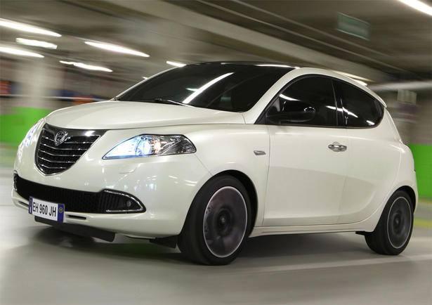 <p><strong>Lancia Ypsilon 1.2 Fire Evo</strong><br />36,160 TL</p>