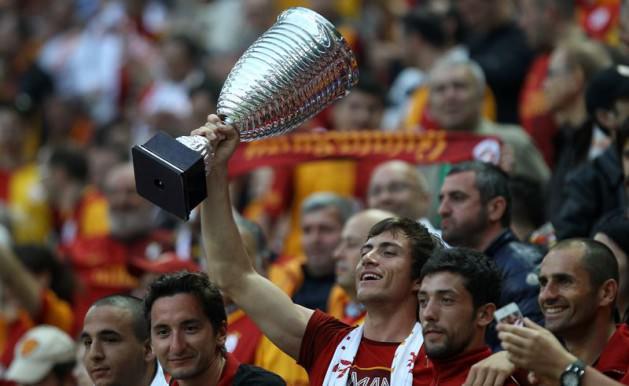<p>Ünlü düşünür, filozof, psikolog, profesör, sir, grande, İMPARATOR FATİH TERİM ne demiş ? #HerZamanAslolanGALATASARAY</p>