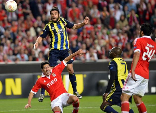 Gecmis olsun! Ulkemiz adina uzgunuz, ancak herseye ragmen Fenerbahceyi tebrik ederiz...