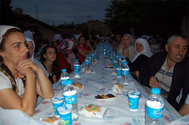 Türkiye'nin dört bir tarafında iftar sevinci