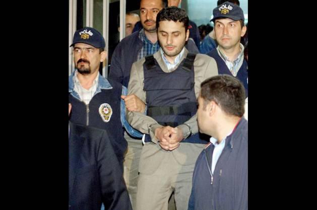 <p>Danıştay saldırganı Alparslan Arslan 2 kez ağırlaştırılmış m&uuml;ebbet ilave 90 yıl</p>