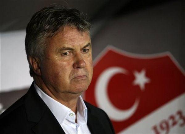 <p>Guus Hiddink - Anzhi Makhachkala : 8 milyon Euro</p>