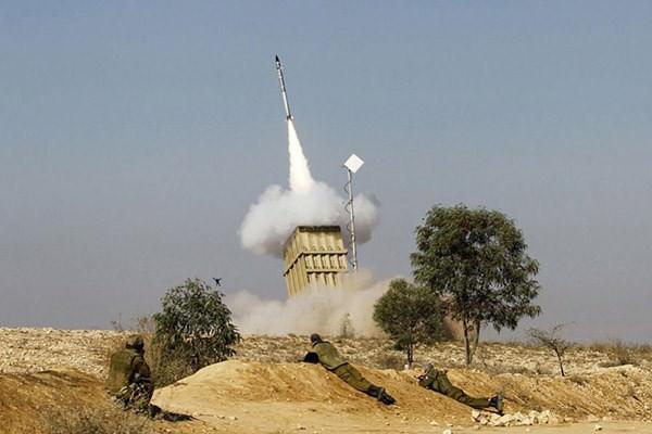 <p>Şirketin cirosunda 2011 yılına g&ouml;re y&uuml;zde 13,4 d&uuml;ş&uuml;ş var.</p>