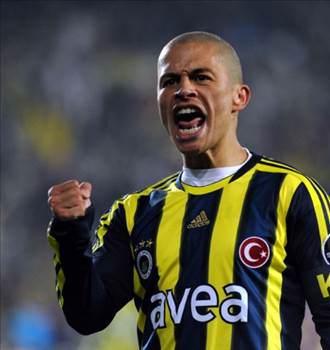 <p>Alex10<br />Tebrikler Fenerbahçem!!! Bravo Emre, bravo Cristian...</p>