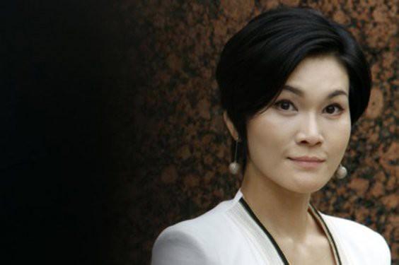 Lee Seo-Hyun 1 milyar dolarlık bir servetin sahibi ve 39 yaşında.