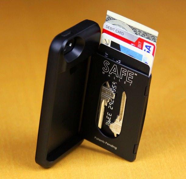 <p><br />SAFE Wallet<br />Beş kredi kartı sığdırabildiğiniz SAFE Wallet, aynı zamanda evinizin ya da arabanızın anahtarını da saklayabiliyor. 16 mm kalınlığındaki kılıf yaklaşık 300 gr ağırlığında.</p>
<p>Fiyat: 49 dolar.</p>