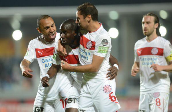 <p>Antalyaspor-KIZIL AKREPLER</p>