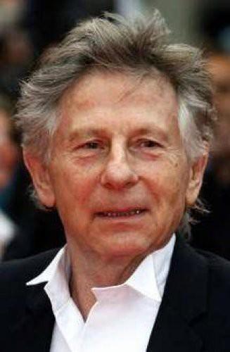<p>İsviçre'de bir film festivaline giderken, 30 yıl önce işlediği suç nedeniyle gözaltına alındı. Henüz 13 yaşındayken cezası kesinleşmeden ABD'den Fransa'ya kaçan Polanski, cezaevine girmeden kurtulmuştu.</p>