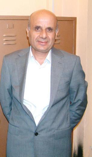 'SAKIK'IN ŞAHİTLİĞE ÇAĞRILMASINI YADIRGADIM' - Şemdin Sakık adi bir katildir, inkar ediyor kendisi. 'Ben 33 askeri öldüren şeyde değildim ama yakındım, Kulp civarındaydım' falan diyor. Beni rahatsız eden nedir biliyor musunuz bir Türk vatandaşı olarak? Senelerce terörle mücadele etmiş bir insan olarak onun şahitliğe çağrılmasını yadırgadım. Hakikaten yadırgadım. Küçük kardeşi Sırrı Sakık bile onunla irtibatı kesmiş durumda, selamı sabahı yok.